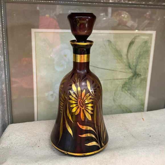 Unknown Other - Handblown Amber Bell-Shaped Glass Decanter with Gold Floral Accents